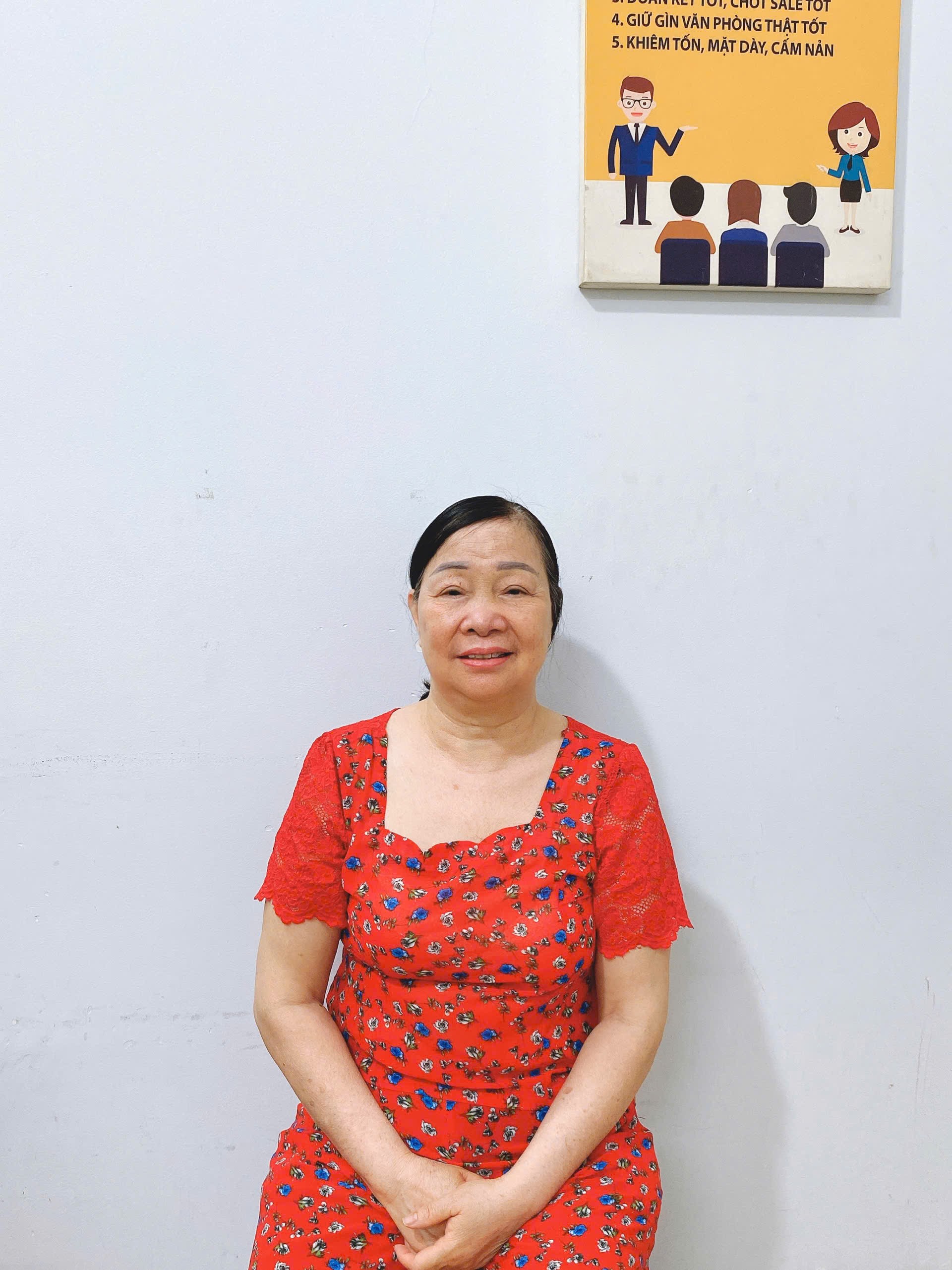 Cô Hằng nhiều kinh nghiệm chăm sơ sinh