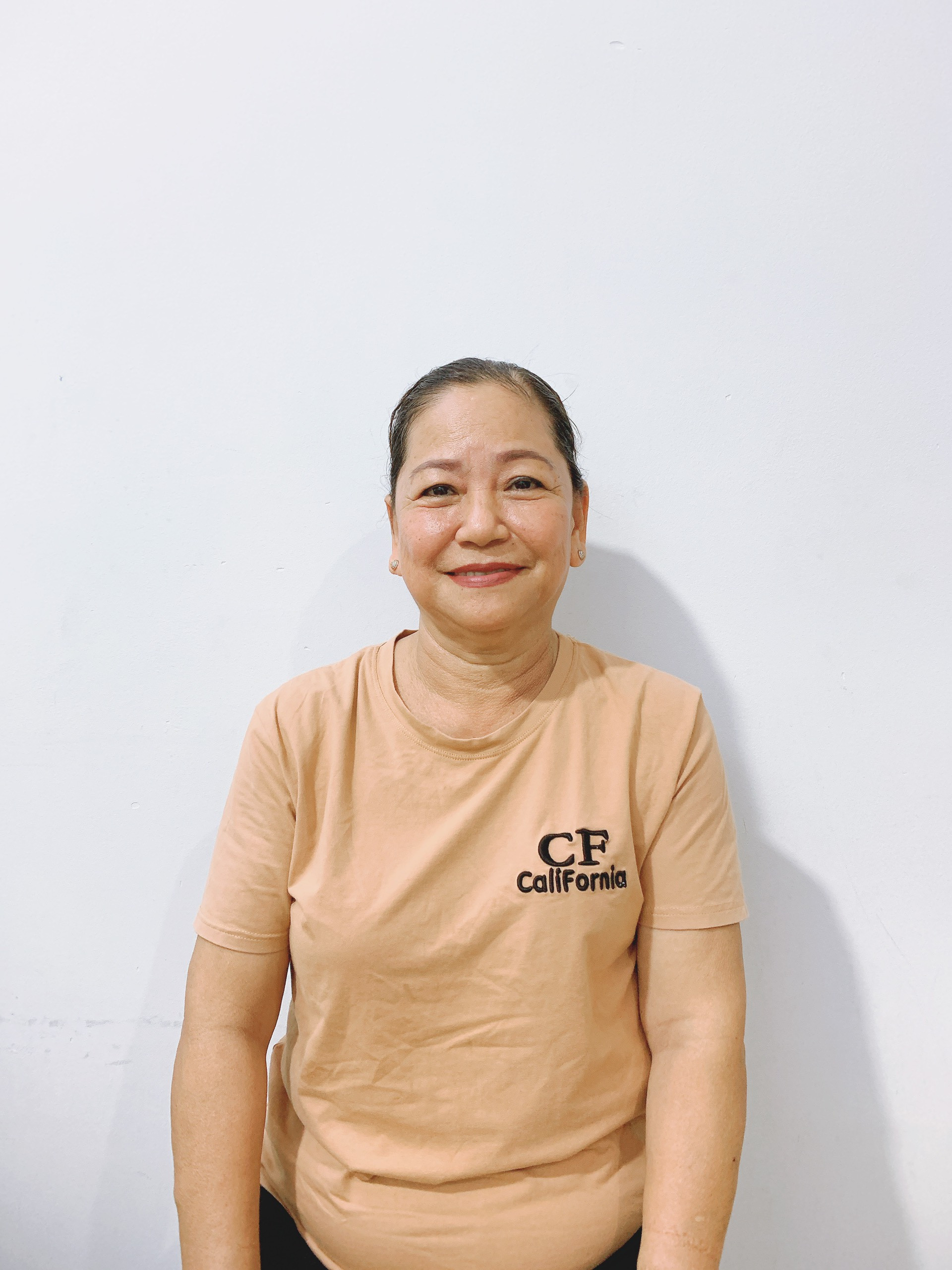 CÔ CHUYÊN NẤU ĂN, GIÚP VIỆC NHÀ