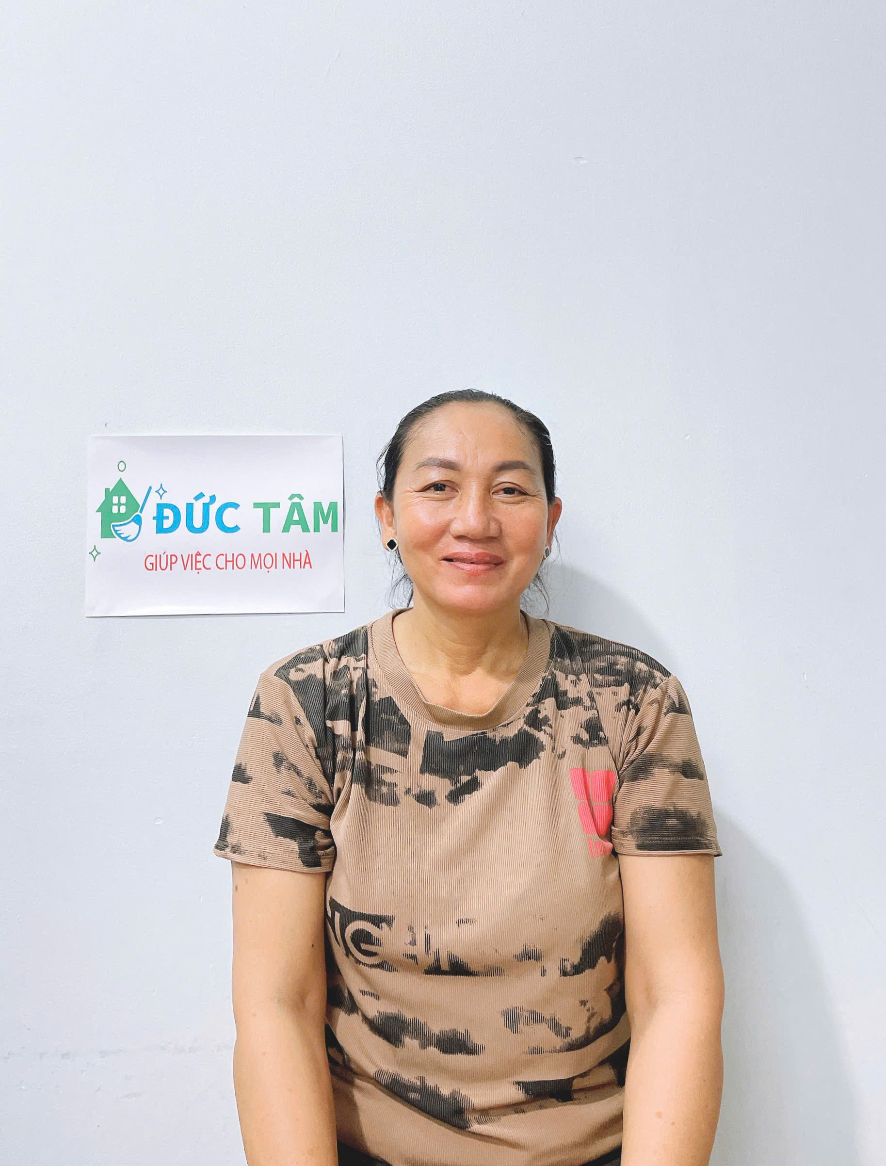 chị Tám người miêng trung hiền lành nhận đi giúp việc, chăm trẻ, chăm ng già