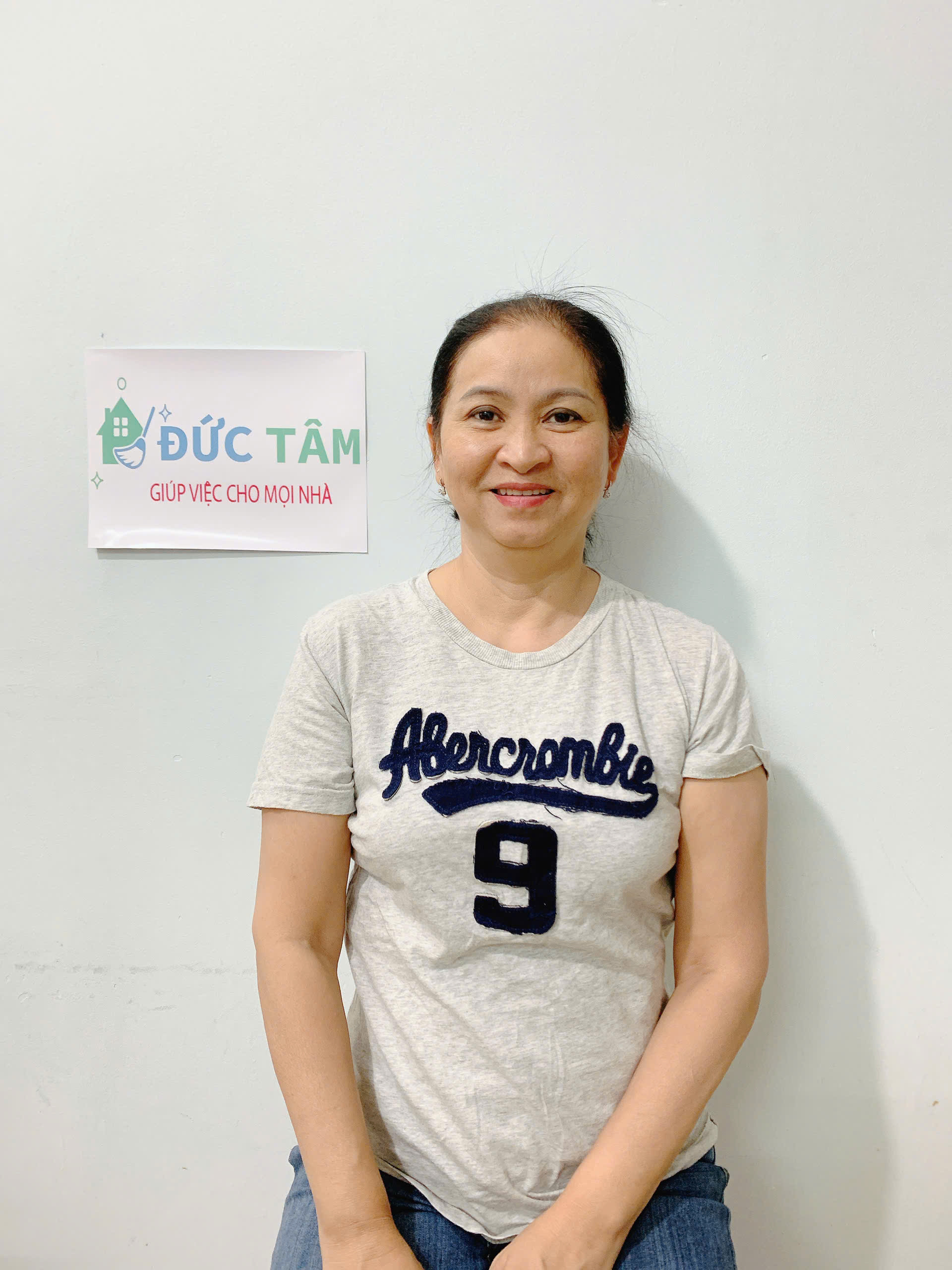 𝐶𝐻𝐼̣ 𝐴́𝑁𝐻 𝑇𝑈𝑌𝐸̂́𝑇 𝑋𝐼𝑁 𝑉𝐼𝐸̣̂𝐶 𝐿𝐴̀𝑀