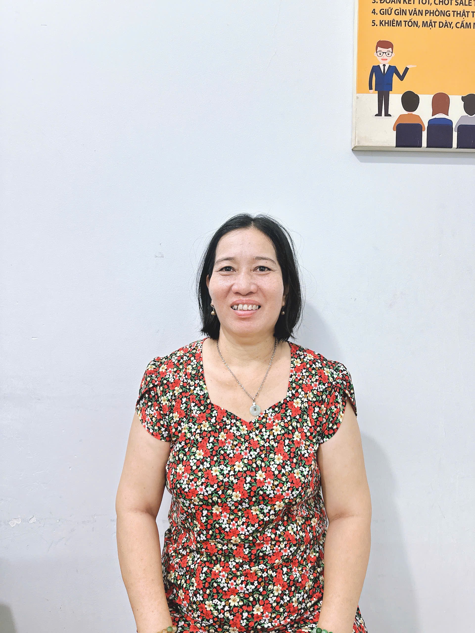 CÔ HỒNG CHUYÊN CHĂM ÔNG BÀ BỆNH, NẰM MỘT CHỖ