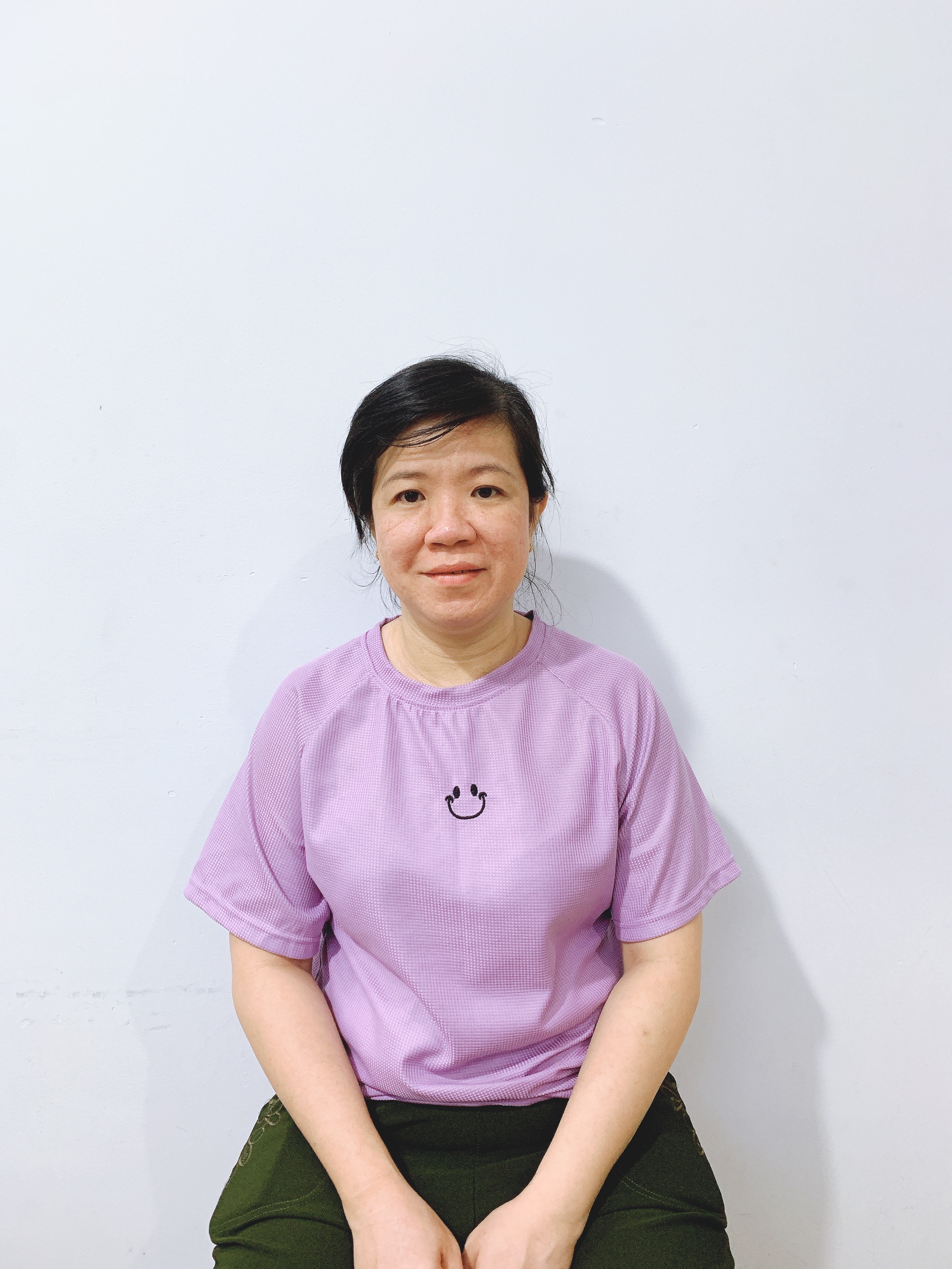 Chị Hiền trẻ trung khỏe khoắn giòi việc nhà cửa nội trợ