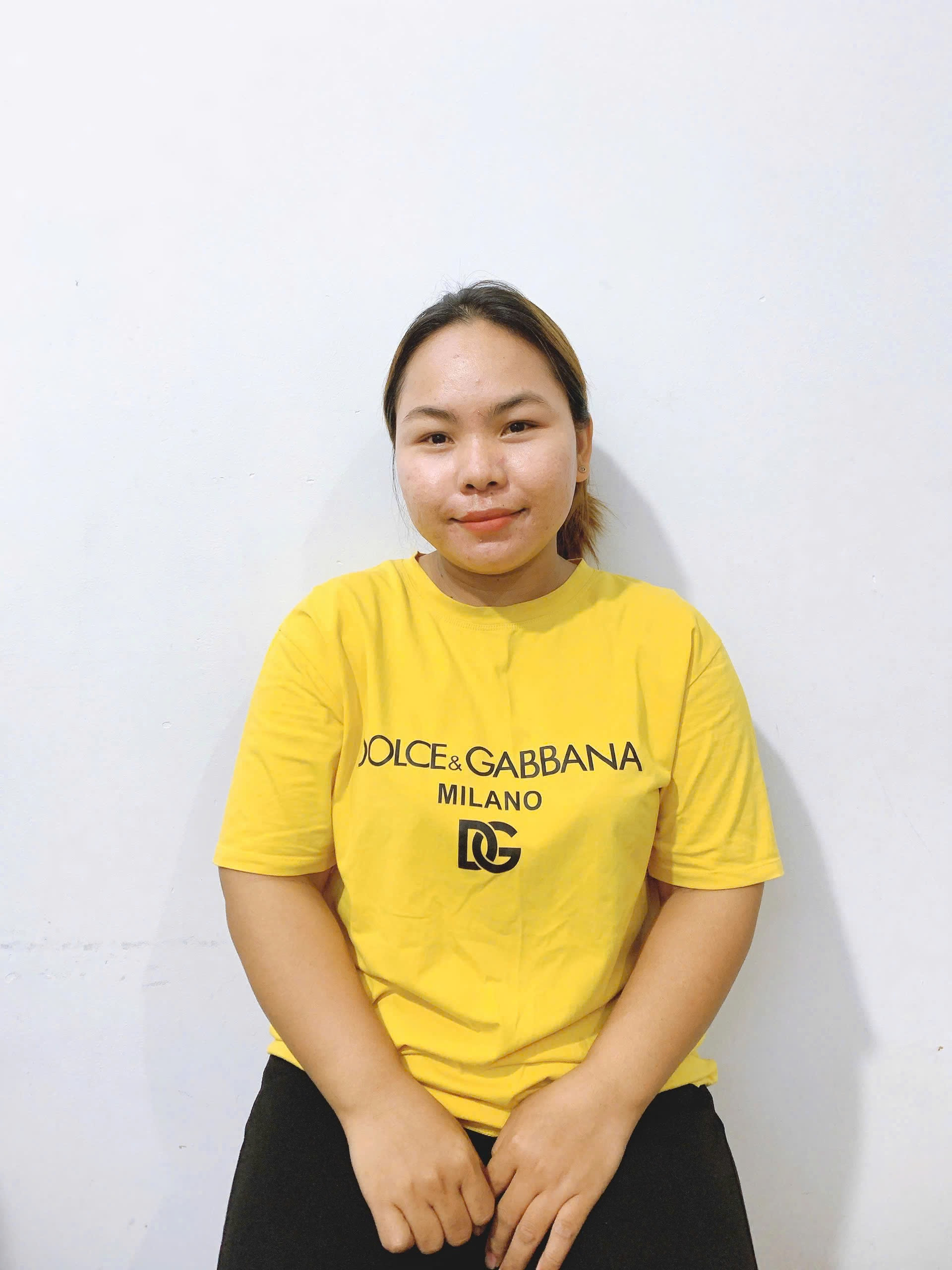 Chị My, sinh năm 1995, quê miền Trung - Việc mong muốn: giúp việc nhà, phụ chăm bé