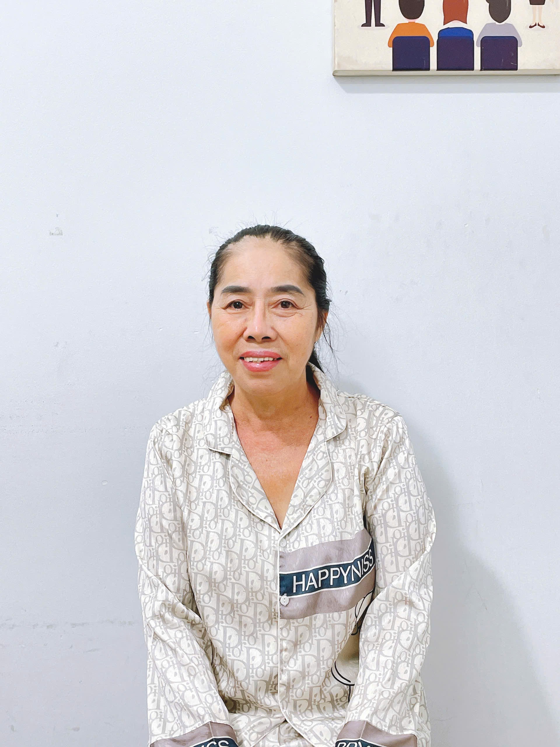 CÔ MIỀN TRUNG CHỊU KHÓ - BIẾT CHẠY XE MÁY