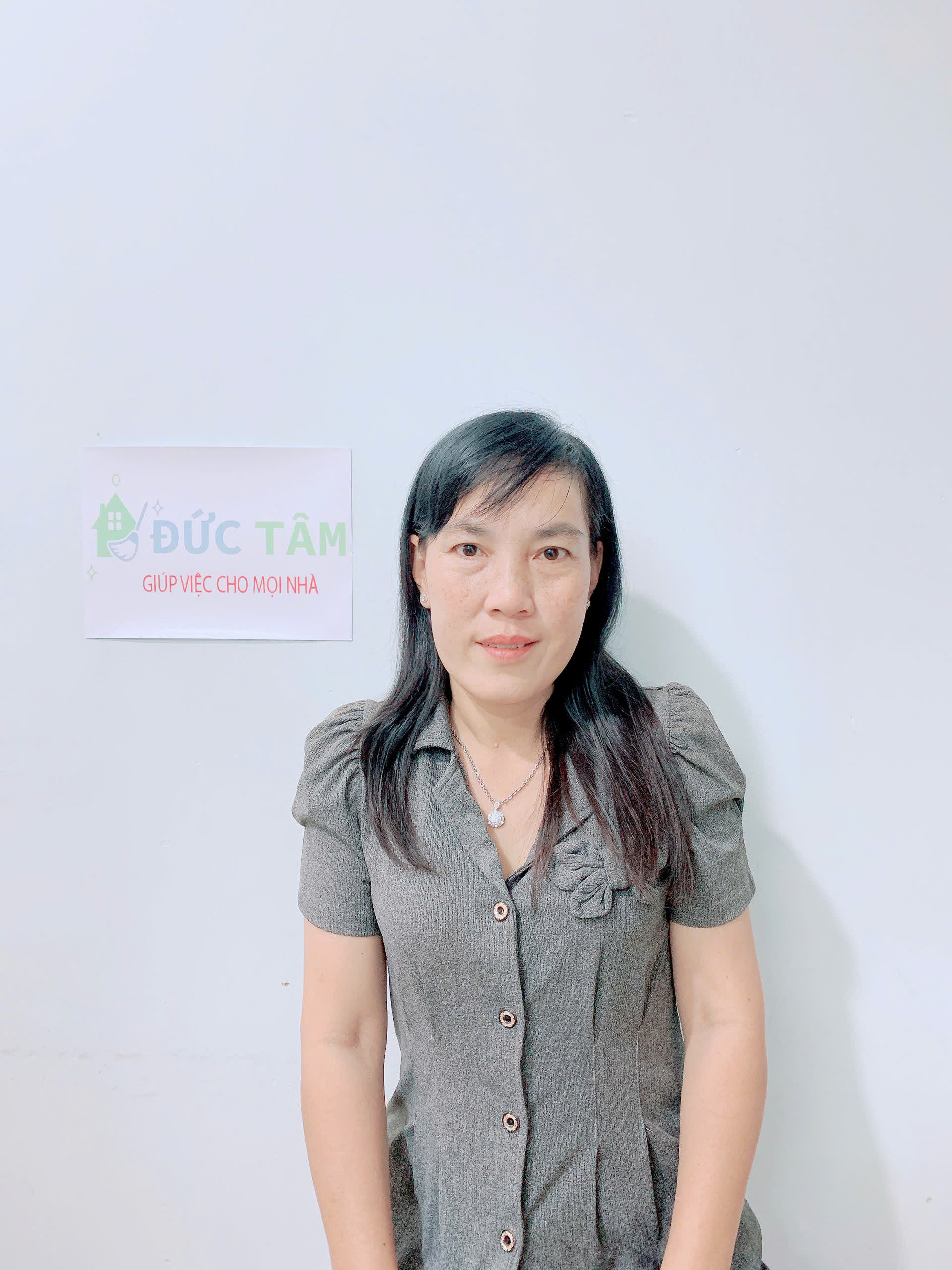 Chị Nhi sinh năm 1978 quê An Giang hiền lành, chịu khó, giỏi việc nhà