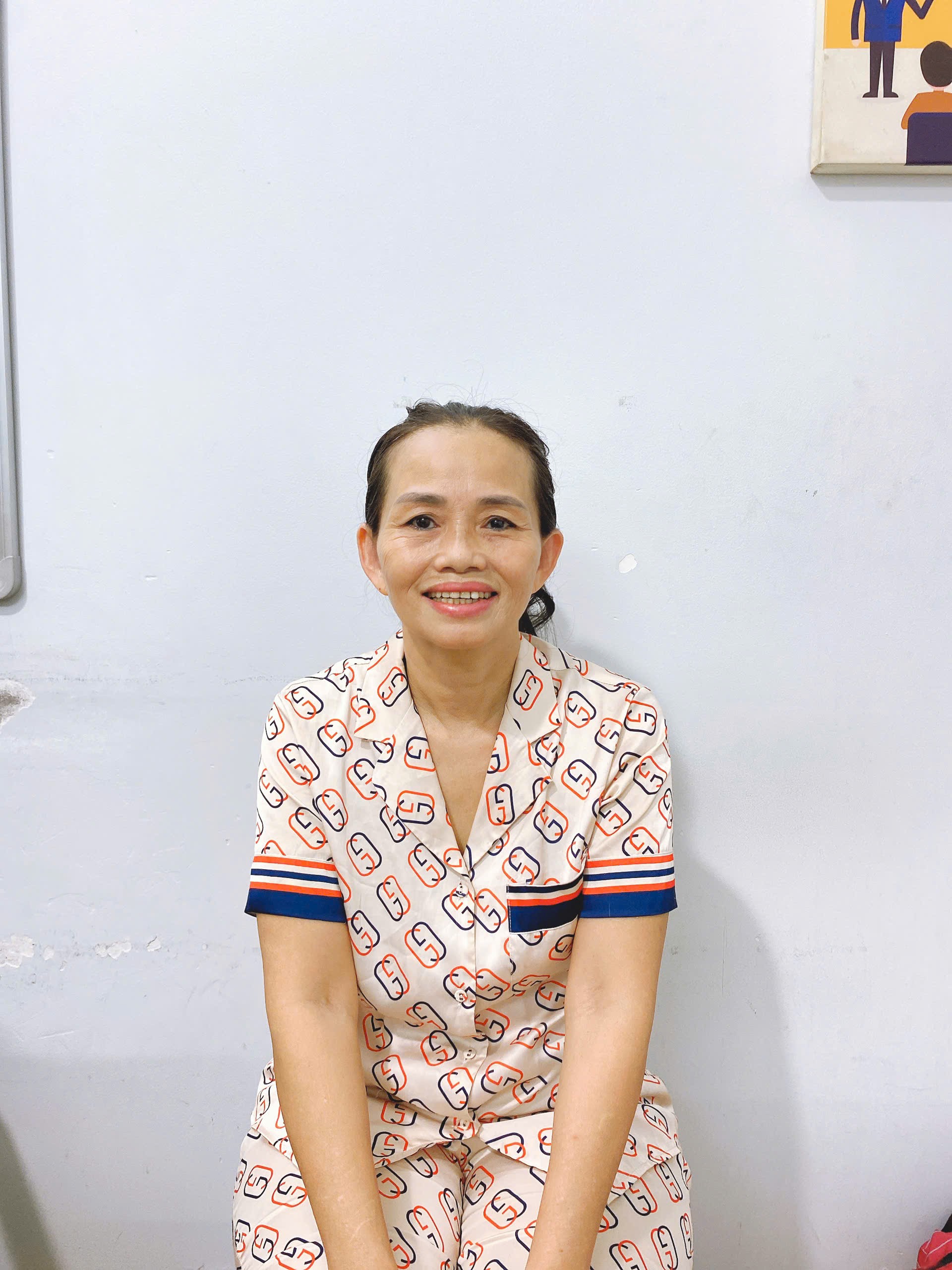 Cô Nga chuyên chăm sóc ông bà