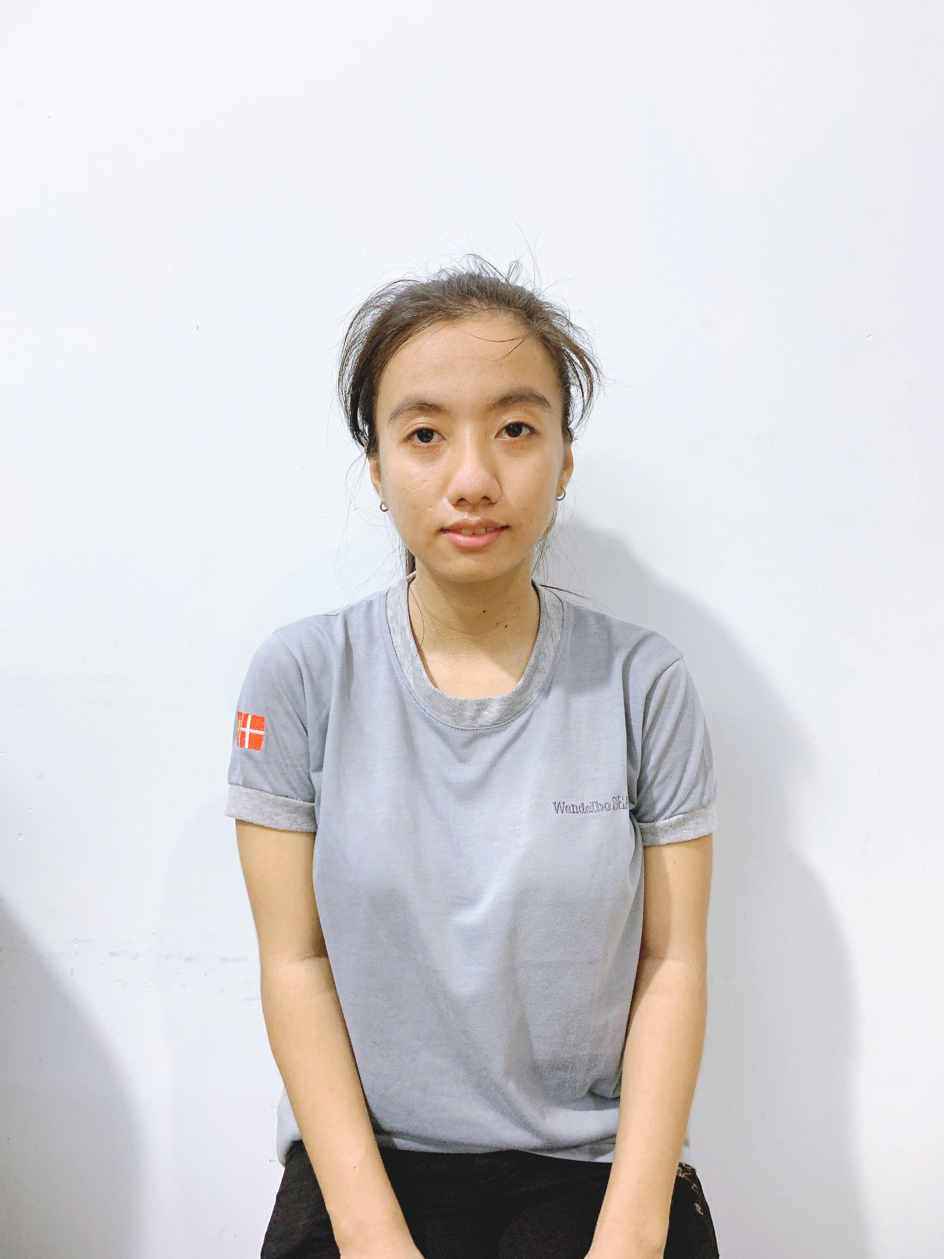 EM HƯƠNG TÌM VIỆC PHỤ QUÁN ĂN LH : 0906906537 ( CÓ ZALO)