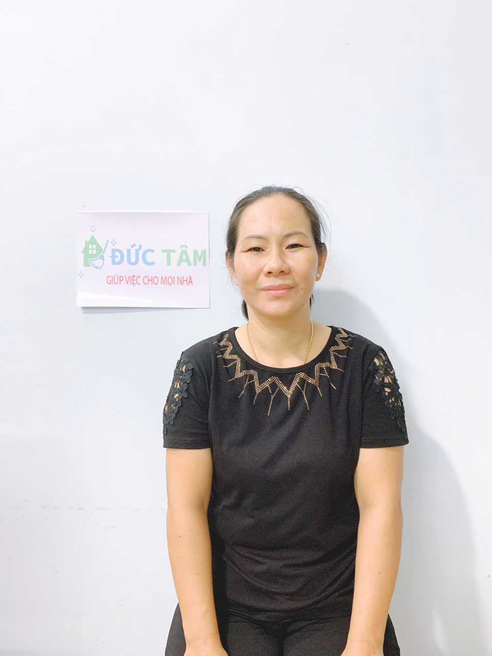 Lê Thị Kim Ba nhận chăm bé sơ sinh, chăm ông bà