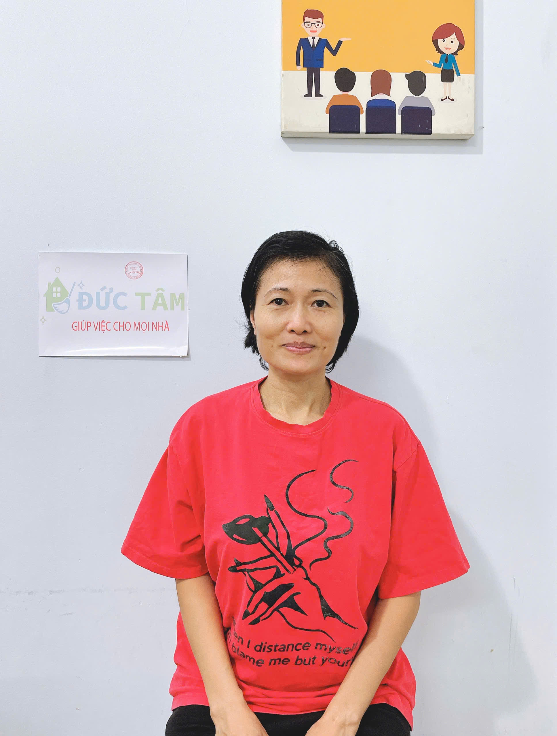 chị Nguyệt nhận giúp việc chăm sóc trẻ khi ba mẹ bận vắng nhà