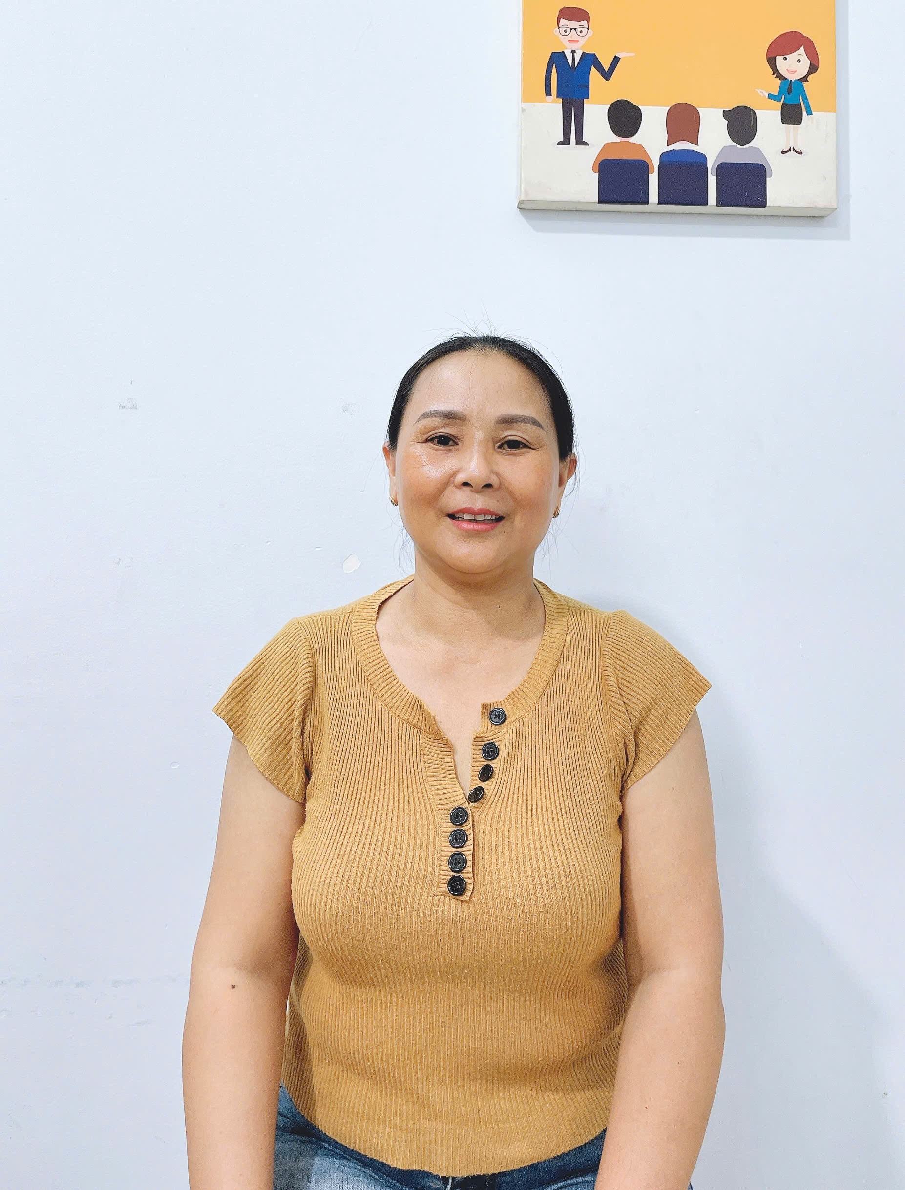 Chị Minh 1976 người miền Trung siêng năng chịu khó, yêu thương người già và trẻ nhỏ