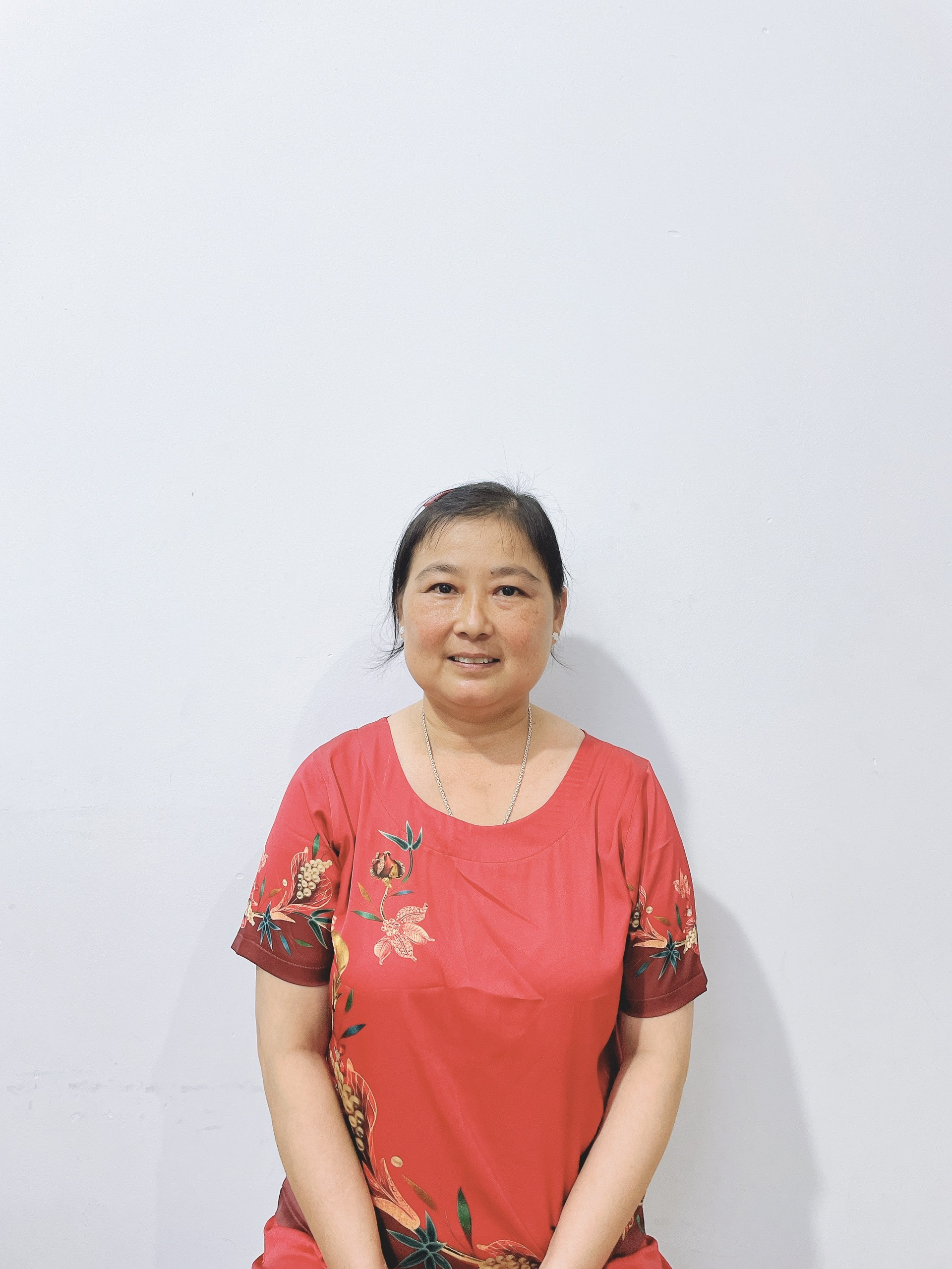 Chị Thắm sinh năm 1981 quê Trà Vinh giỏi nội trợ, làm việc ổn định