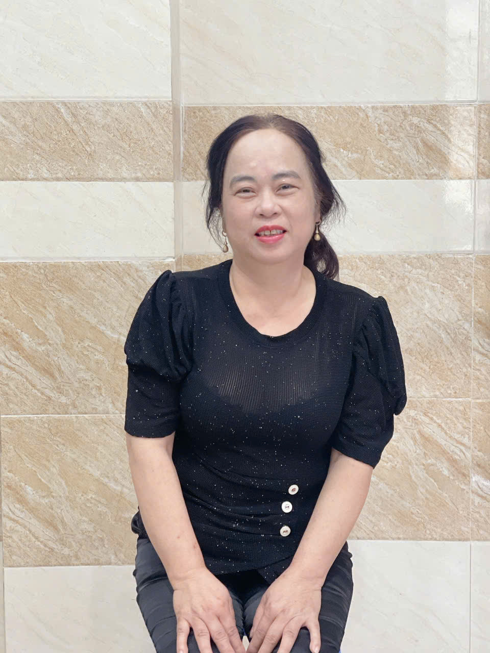 Nguyễn Thị Thùy Linh nấu ăn ngon cần tìm việc