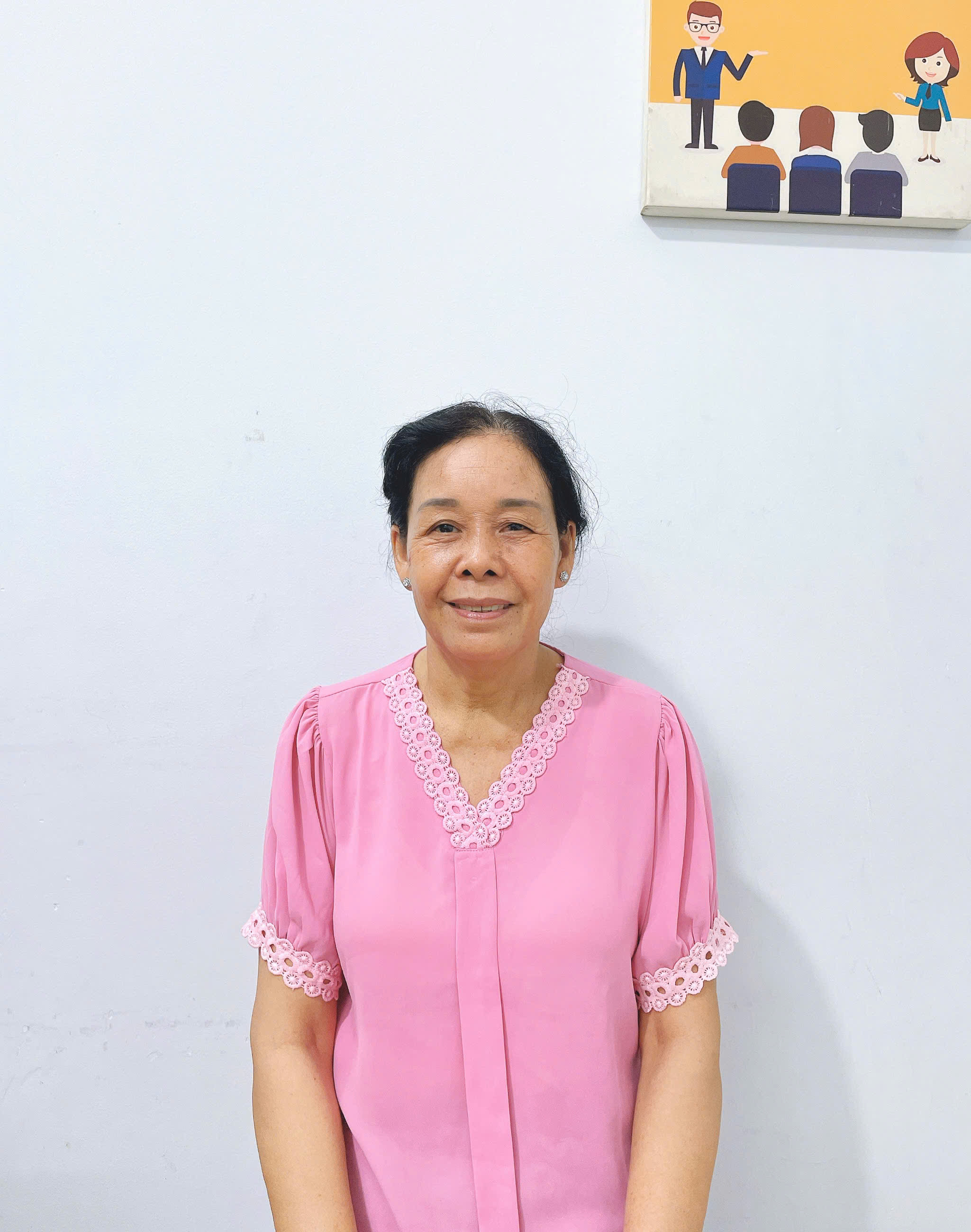 Cô Cúc 1971 quê Bến Tre nhận giúp việc nhà, biết chạy xe máy