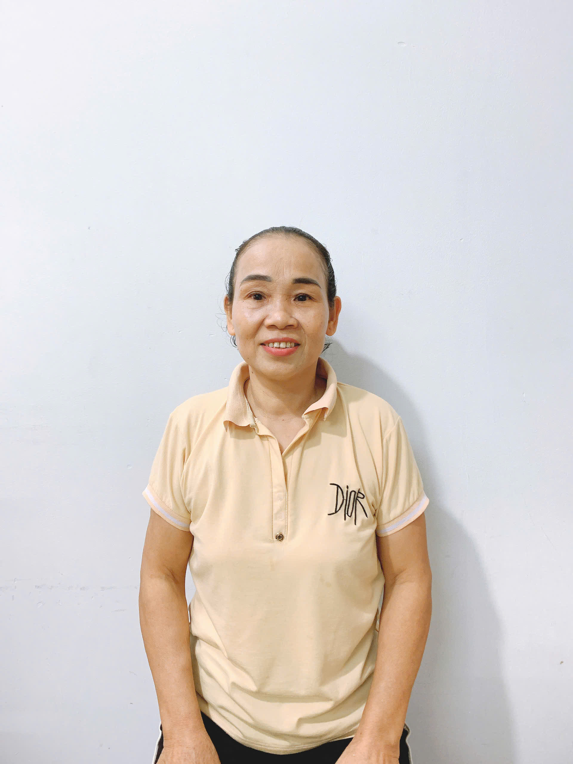 Chị Hà hiền lành dễ thương giỏi việc chăm sóc ông bà