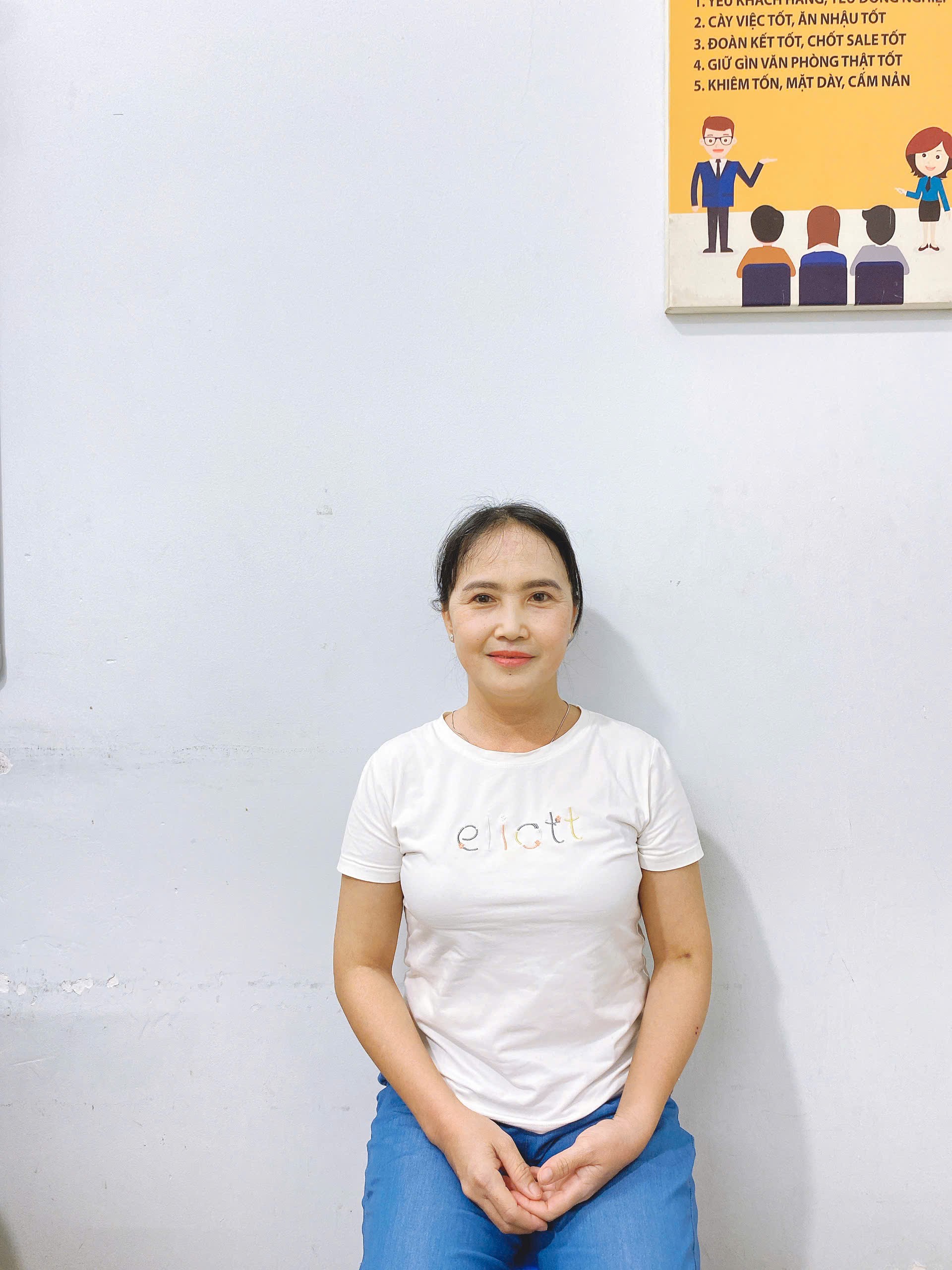 📄 HỒ SƠ CÔ HÀ CHĂM EM BÉ TỪ SƠ SINH ĐẾN LỚN