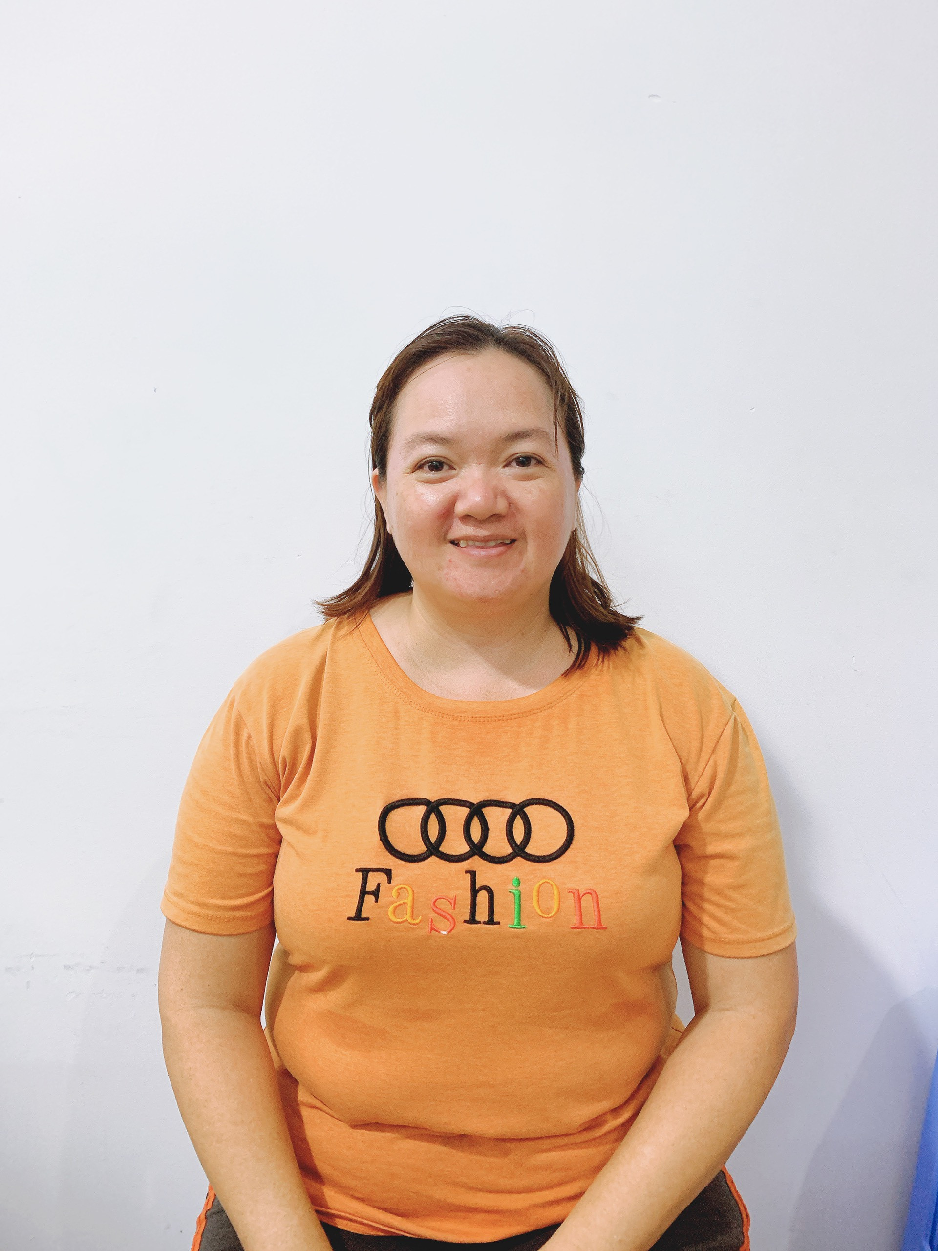 Chị Nhi miền tây hiền lành nhận giúp việc nhà ăn ở lại