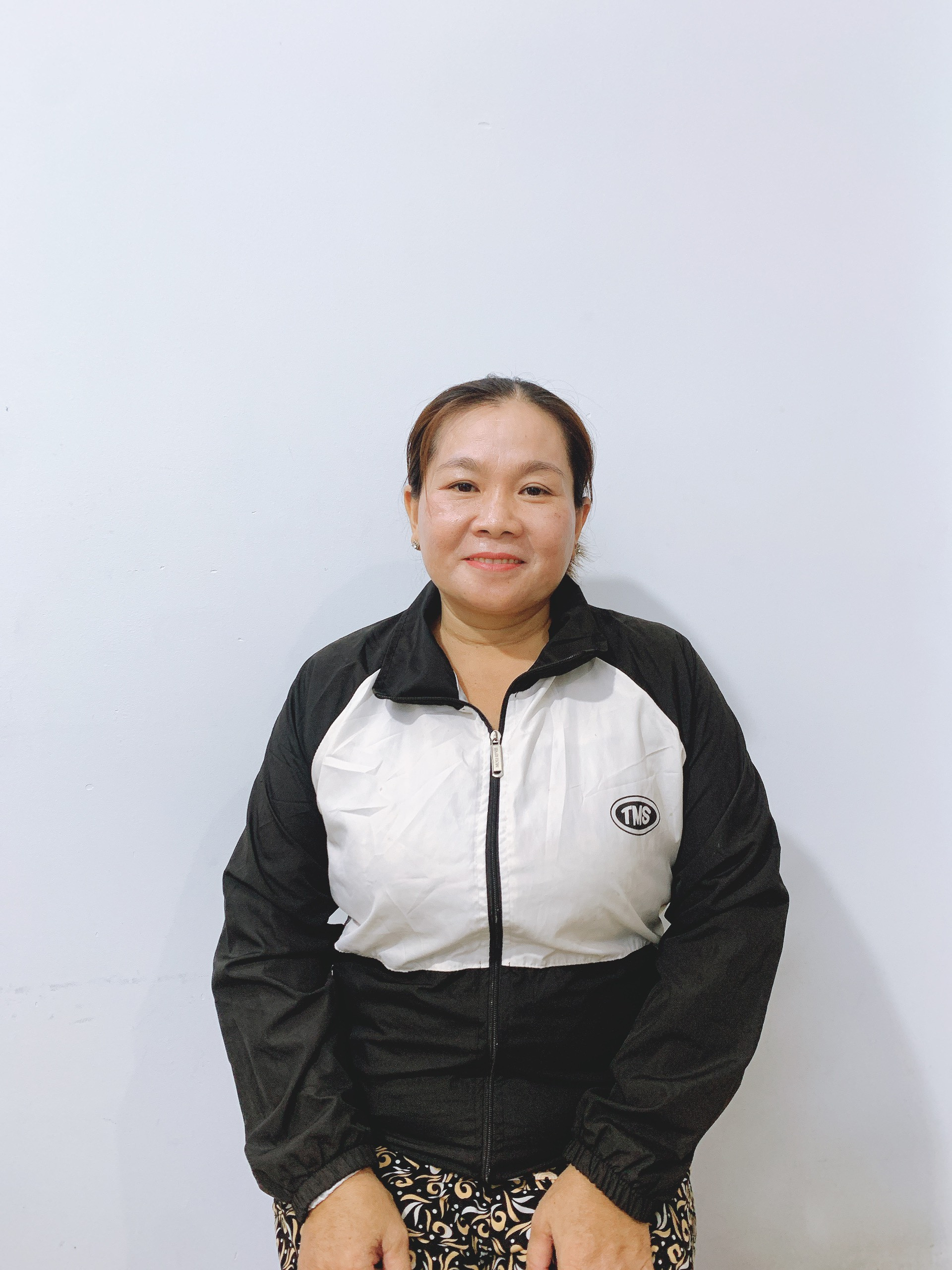 Chị miền tây chịu khó tìm việc giúp việc nhà, chăm sóc bà