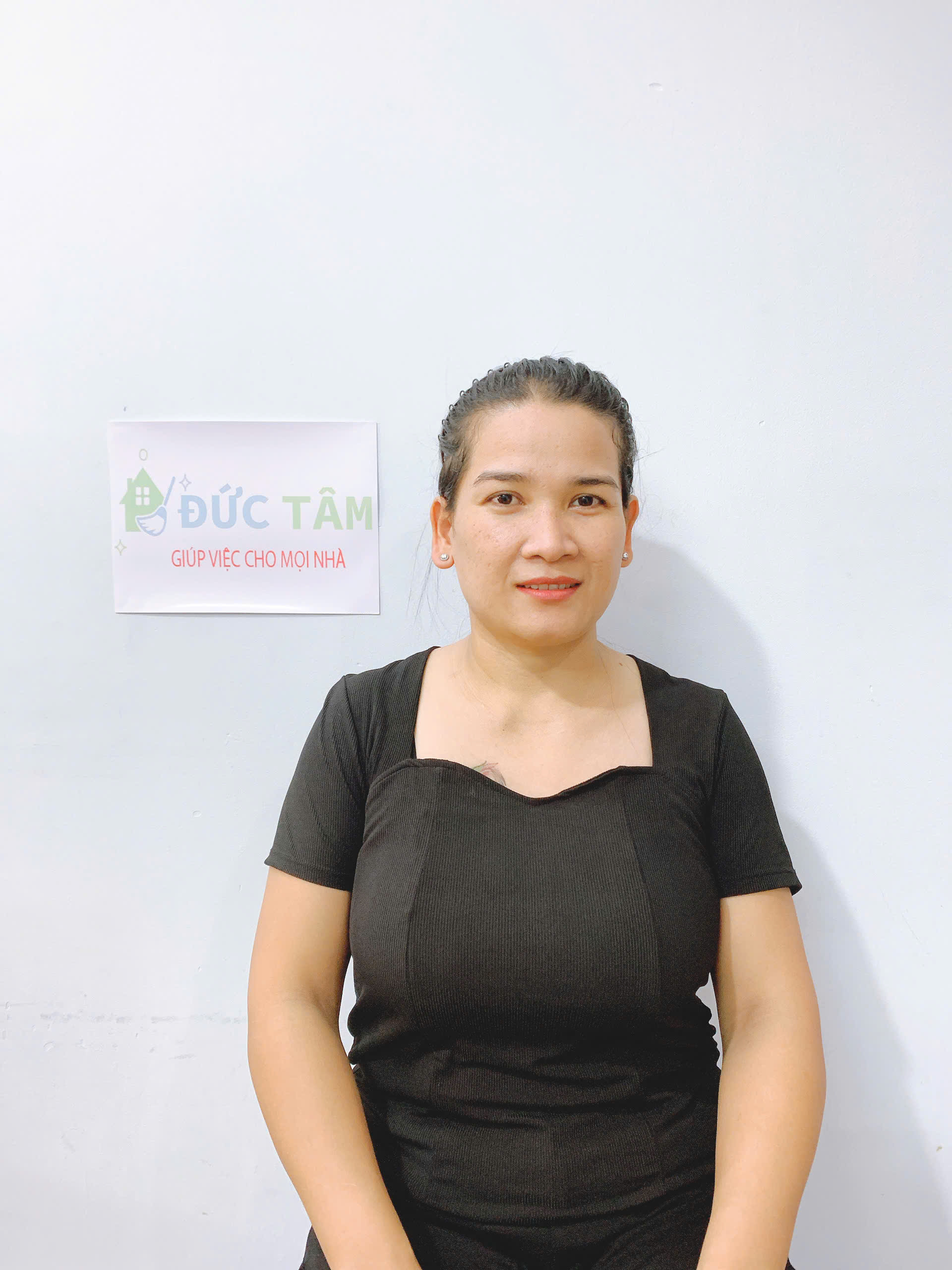 Chị Sơn Phi Ranl Rất Thích Trẻ Em, Chị Có Thể Chăm Từ Sơ Sinh Đến Lớn