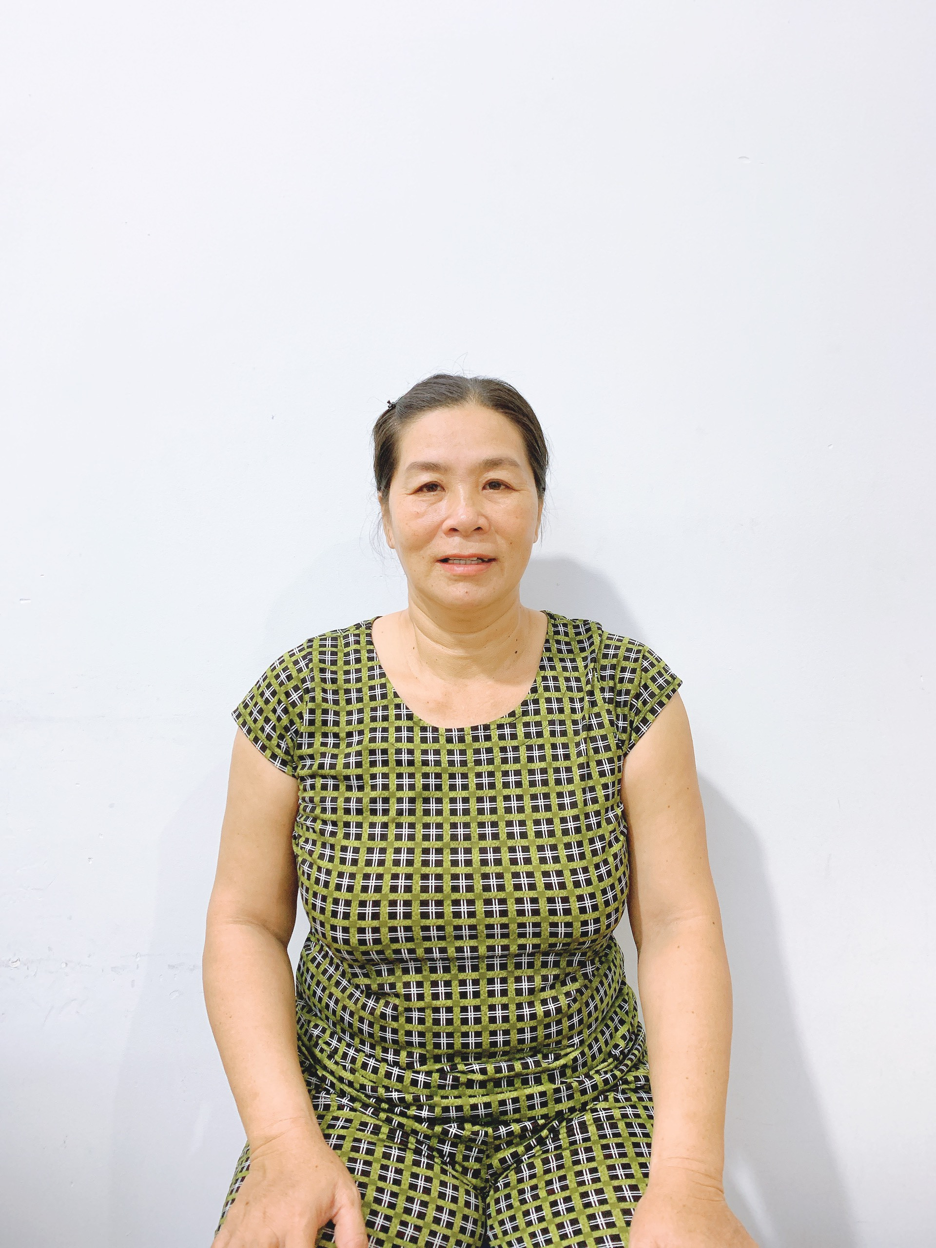 Chị Quế sinh năm 75 quê Khánh Hoà sức khoẻ tốt, không vướng bận, làm Tết được