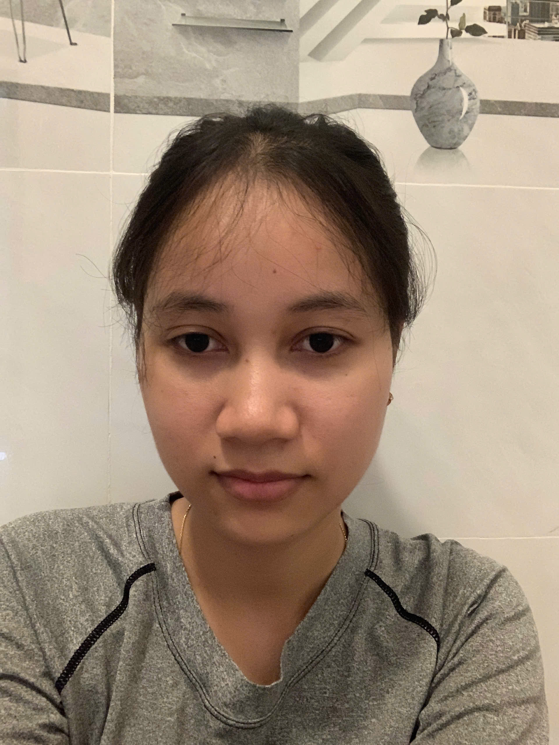 Bạn Xuân Anh 2k đang tìm việc phụ quán, giúp việc nhà đưa đón trẻ