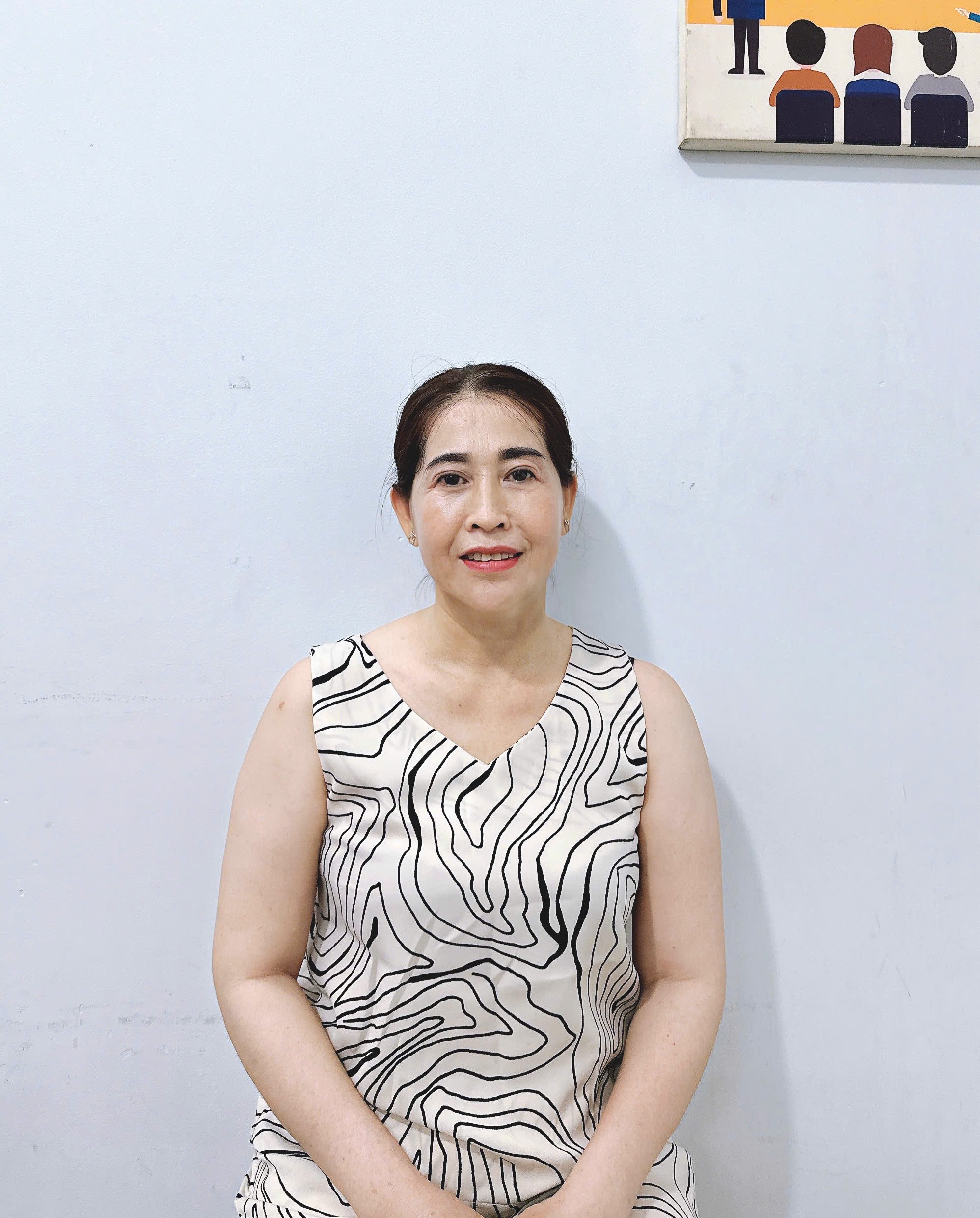 Chị Nguyệt sinh năm 1976 quê Cần Thơ lần đầu đi làm, hiền lành, nấu ăn ngon