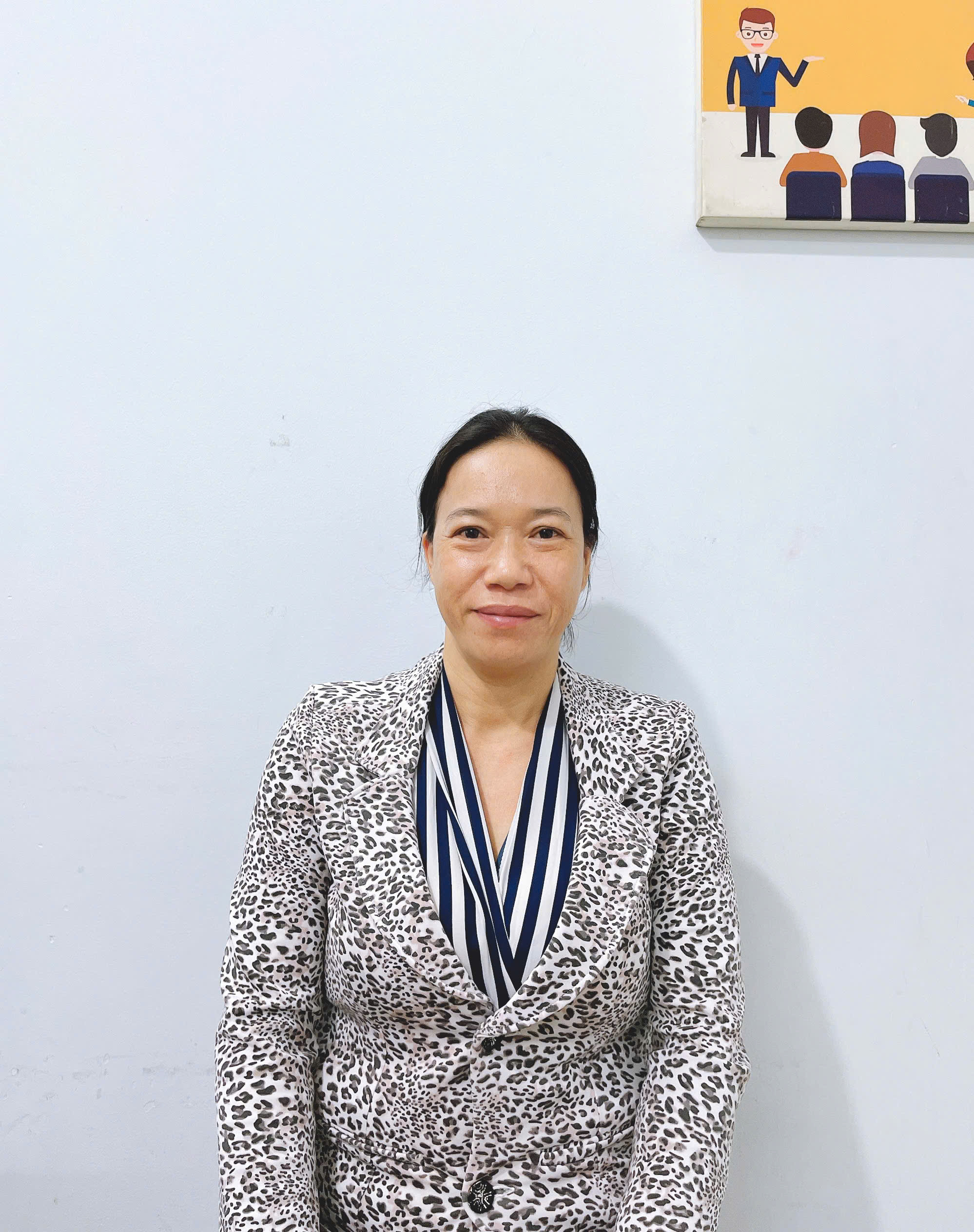 chị Linh nấu ăn cho gia đình đông người, giúp việc nhà kiêm chăm ông bà