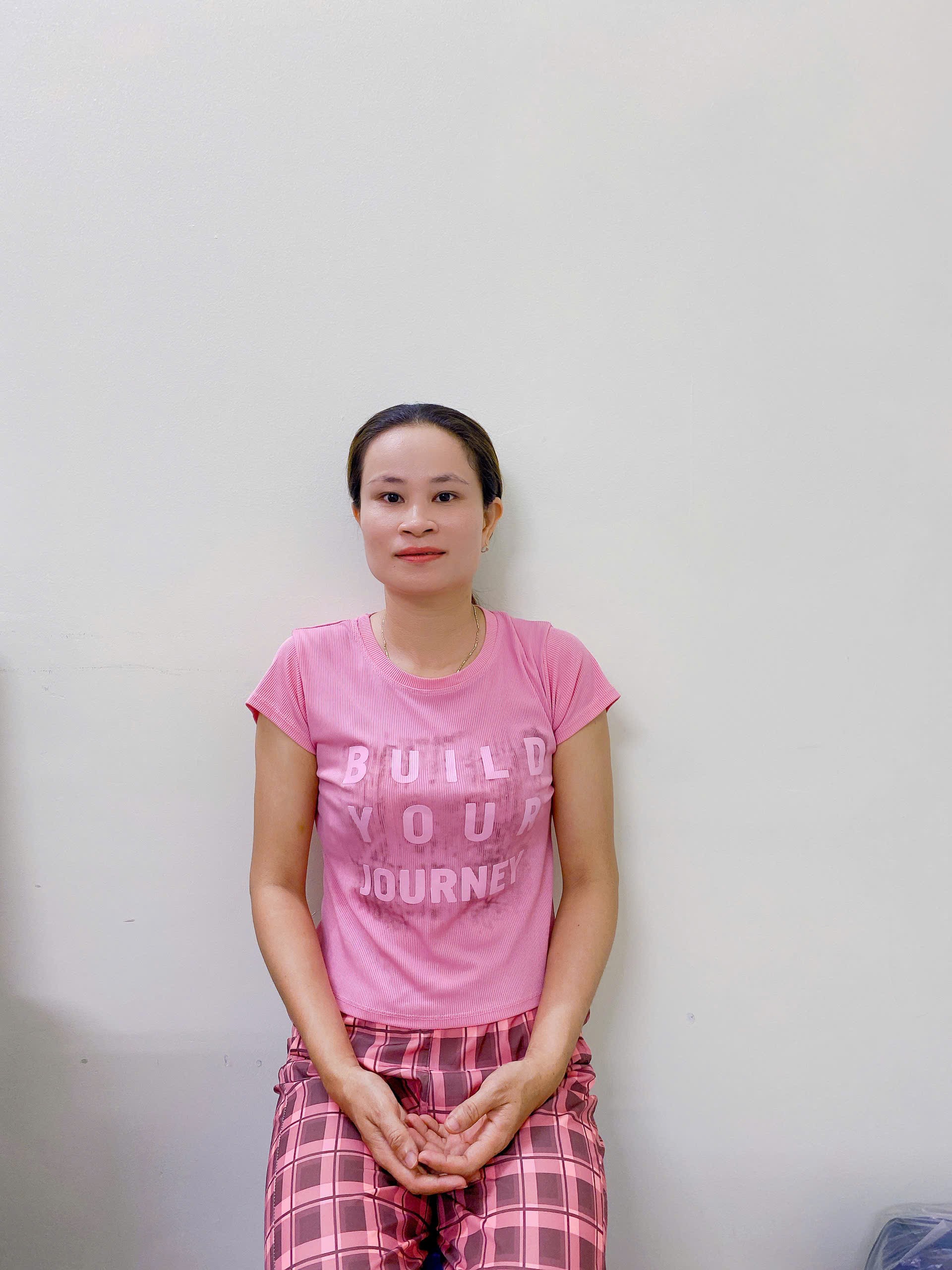 Cô Vi, giúp viêc và hỗ trợ chăm sóc bé