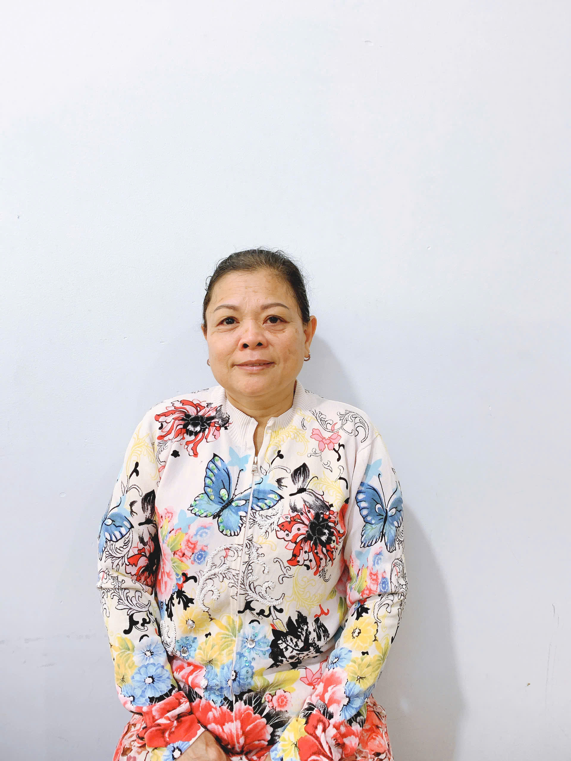 Cô Thanh sinh năm 1971 quê Tiền Giang hiền lành, nhỏ nhẹ, đi làm ổn định