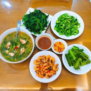 CẦN TUYỂN GẤP 10 CÔ GIÚP VIỆC ĐI LÀM NGAY: 0978609760 ( CÓ ZALO)