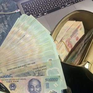 Em đang muốn tìm chị giúp việc nhà siêng năng chủ động công việc