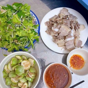 Em Cần 1 Chị Về Nấu Ăn Ngon, Dọn Dẹp, Lương 12 Triệu, Bao Ăn Ở Tại Quận 7.