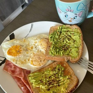 Nay Em Đang Cần Một Chị Giúp Việc Nhà Dưới 55 Tuổi