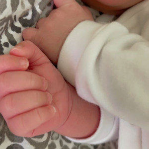 Tìm bảo mẫu chăm em 4 tháng ở quận 12.