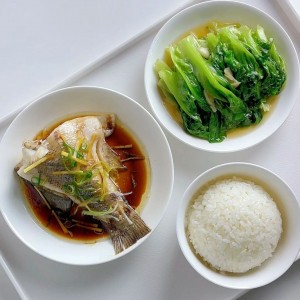 NHÀ EM ĐƠN CHIẾC CẦN TÌM CÔ GIÚP VIỆC ĐI LÀM NGAY