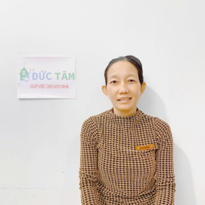 Chị Yến - Năm sinh: 1979 - Quê quán: DakLak- Công việc phù hợp: Chăm em bé, giúp việc nhà