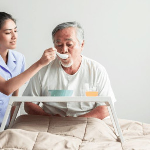 EM CẦN CÔ CHĂM ÔNG NẰM 1 CHỖ LƯƠNG 12 TRIỆU.