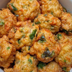 tìm chị chăm ông 80 tuổi