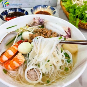 Cần tìm chị nhanh nhẹn phụ quán ăn : 0978609760 ( có zalo)