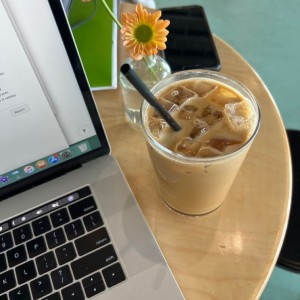 TÌM GẤP CÔ PHỤ QUÁN CÀ PHÊ Ở QUẬN 2