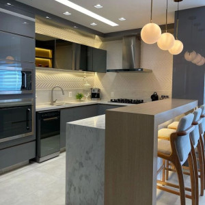 Nhà 3 người lớn ở Tân Phú cần tìm chị giúp việc bao ăn ở lại, lương 11 trệu.