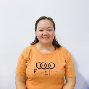 Сһị Nhi sinh năm 1981 quê Sóc Trăng đаnɡ сần v𝗂ệс ⅼàm Сһuуên: nấu ăn ԁọn ԁẹр nһà сửа.