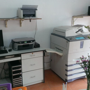 Cần gấp Nhân viên bán quán Photocopy ăn ở lại tại quận 2