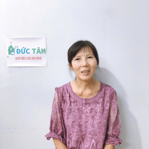 Chị Võ Thị Thủy, sinh năm 1973, quê quán Vĩnh Long - Công việc mong muốn: Chăm ông bà, chăm bệnh, phụ việc nhà.