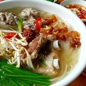 Gấp Ạ Tìm Chị Phụ Bán Quán Hủ Tiếu