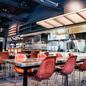 Tuyển gấp chị phụ bán căn teen tại  TP biên hòa đồng nai.