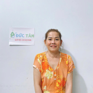 Cô Tú, sinh năm 1964, quê Hậu Giang - Công việc mong muốn: chăm em bé, giúp việc nhà.