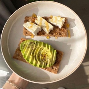 CẦN CÔ GIÚP VIỆC NHÀ – Ở LẠI, LƯƠNG 10 TRIỆU