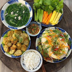 CẦN TUYỂN 5 CHỊ GIÚP VIỆC NHÀ QUÊ MIỀN TÂY : 0978609760 ( Có zalo)