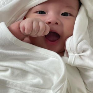 TUYỂN GẤP CÔ CHĂM BÉ 5 THÁNG – Ở LẠI QUẬN 2