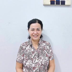 CÔ KHÊN HIỀN LÀNH CHỊU KHÓ KHÔNG VƯỚNG BẬN